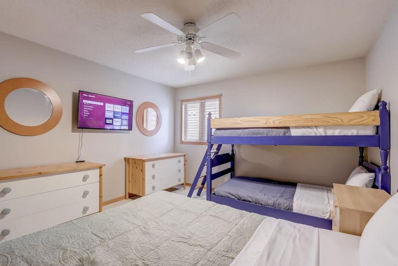 Holiday home Josies On The Bay Waterfront Wisconsin Dells