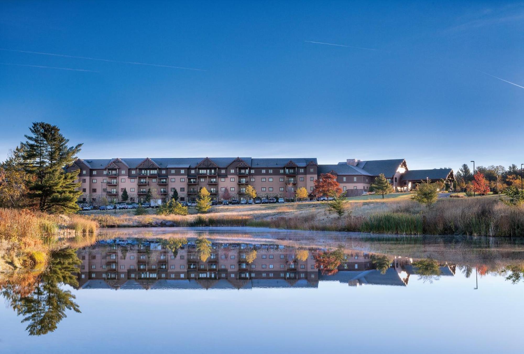 Club Wyndham Glacier Canyon 3*