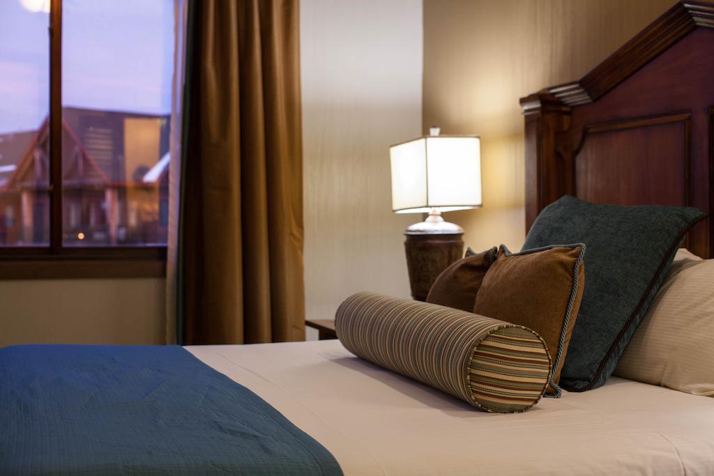 Club Wyndham Glacier Canyon Wisconsin Dells