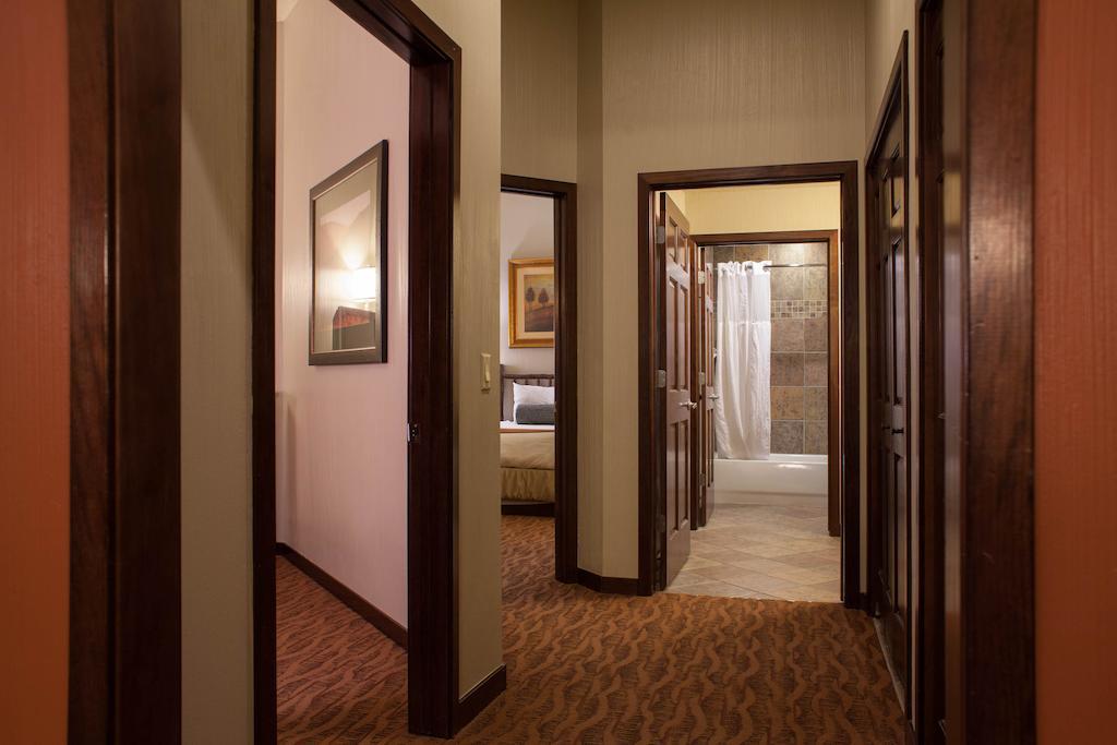 Club Wyndham Glacier Canyon Wisconsin Dells