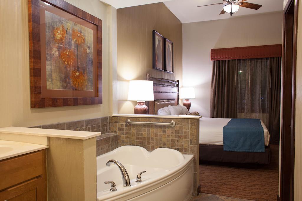 Resort Club Wyndham Glacier Canyon Wisconsin Dells