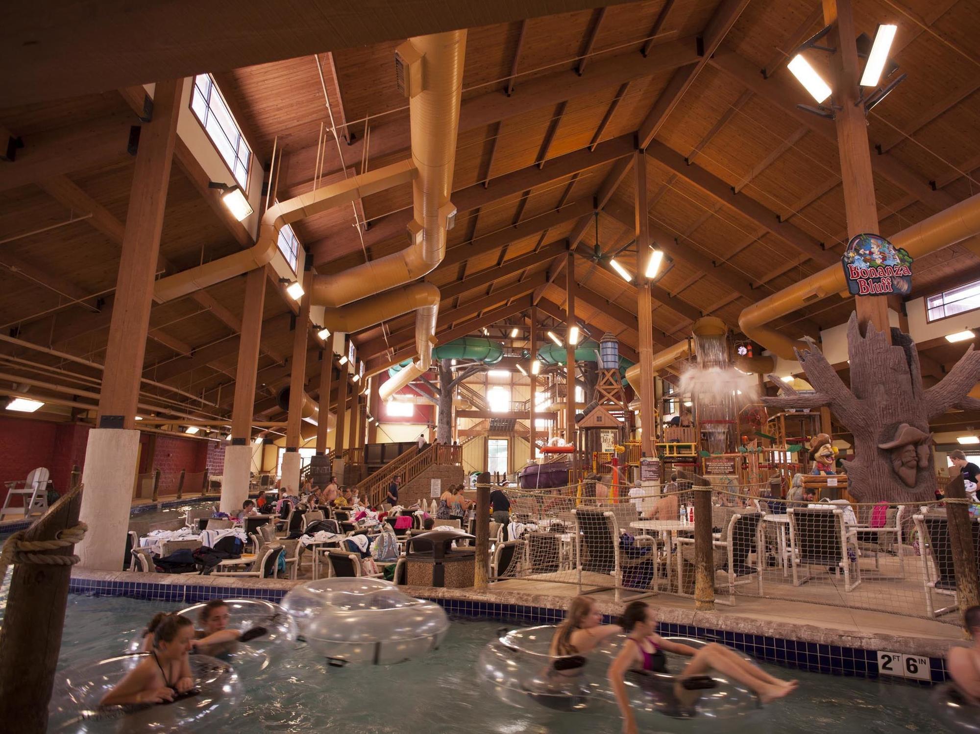 Resort Club Wyndham Glacier Canyon Wisconsin Dells