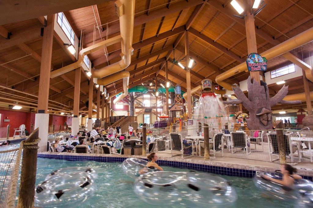Resort Club Wyndham Glacier Canyon Wisconsin Dells
