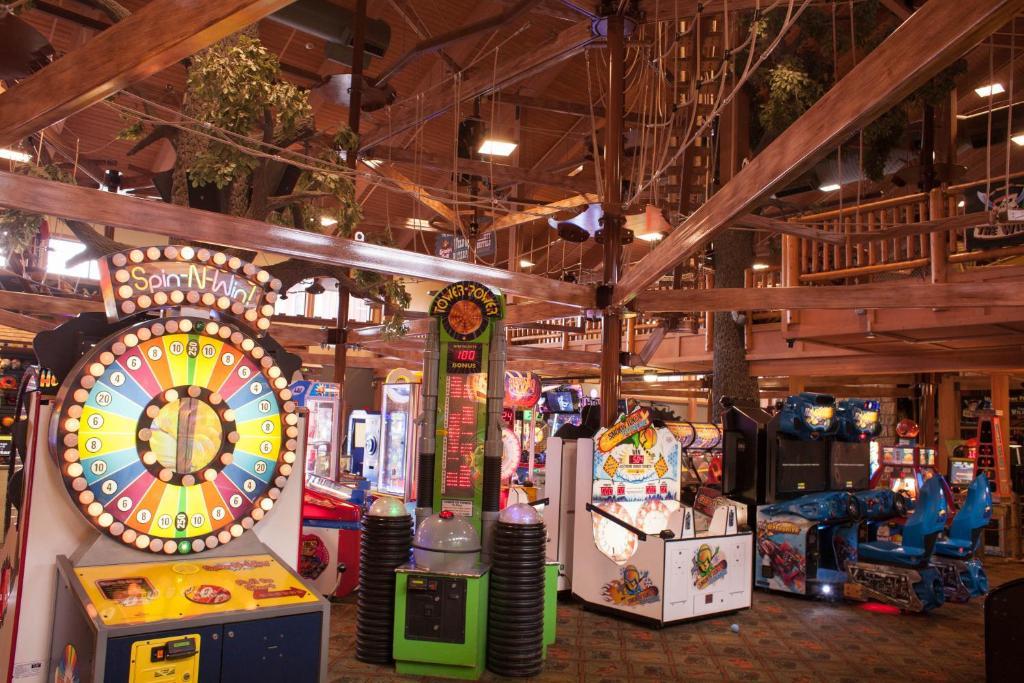 Club Wyndham Glacier Canyon Wisconsin Dells
