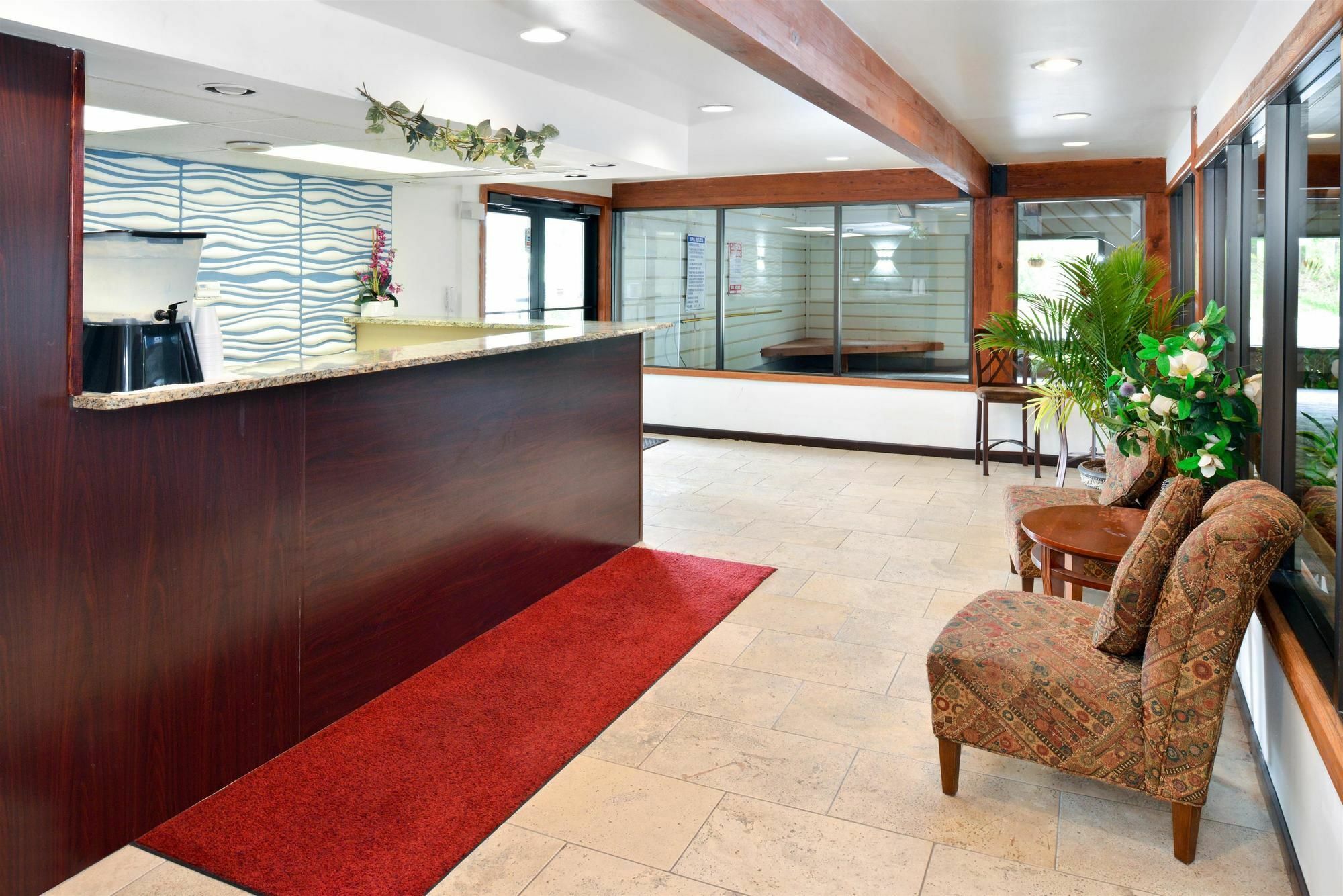 Days & By Wyndham Hotel