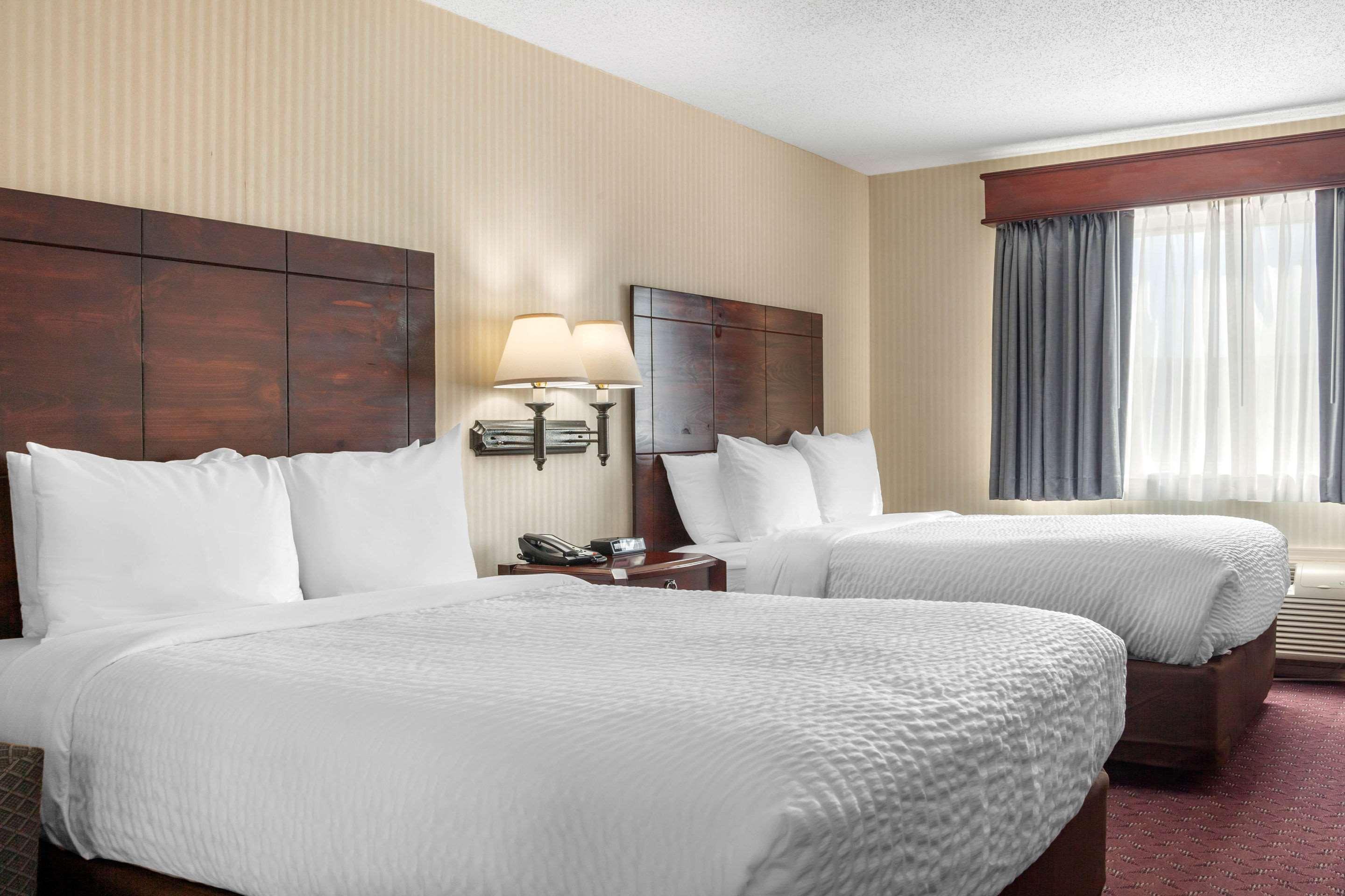 The Wisconsin & Conference Center Hotel 3*