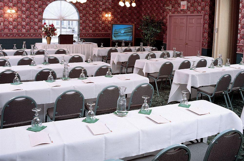 The Wisconsin & Conference Center 3*